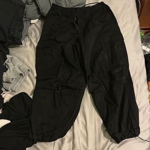 GU Cargo Parachute Pants Size XL/L